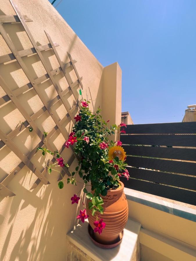 Theo Apartments 1 Artemida  Ngoại thất bức ảnh