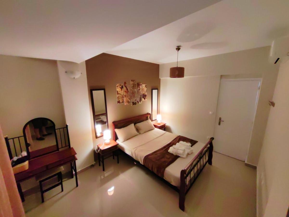 Theo Apartments 1 Artemida  Ngoại thất bức ảnh